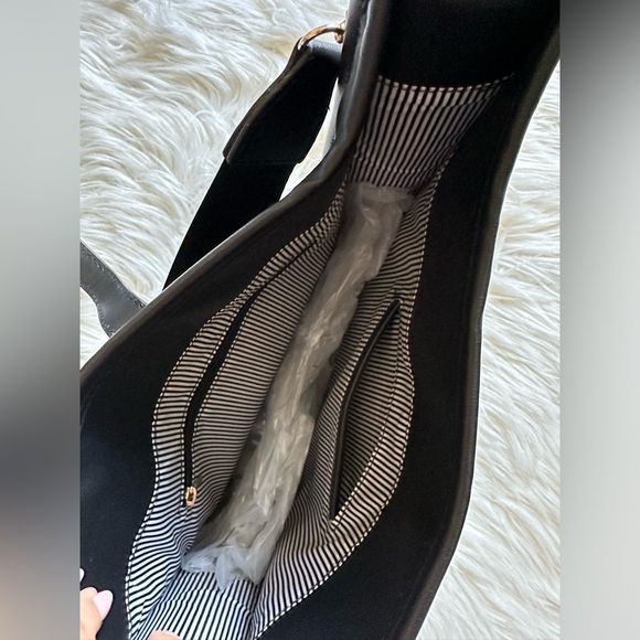 NEW faux leather crossbody bag - Picture 3 of 11